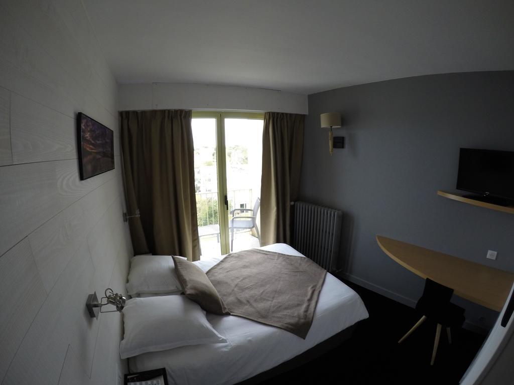 Hotel Les Brises La Rochelle  Room photo